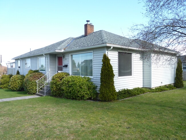 Primary Photo - 2521 S Laurel St
