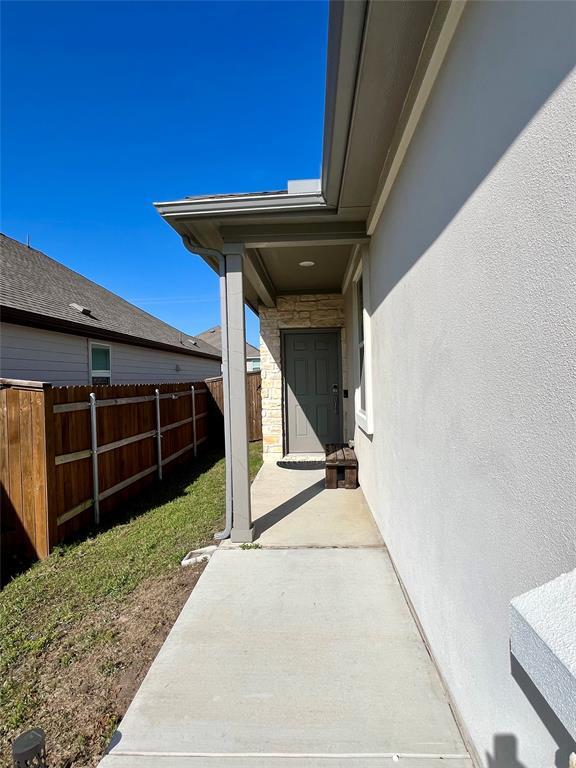 Building Photo - 507 Stinchcomb Rd