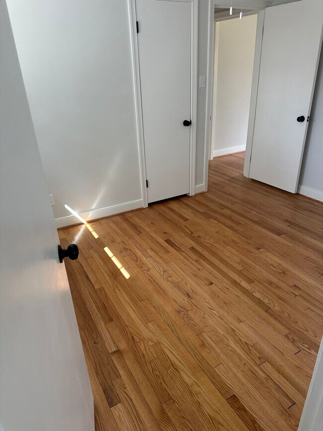 Building Photo - Renovated 3 bedroom 1 bath brick ranch