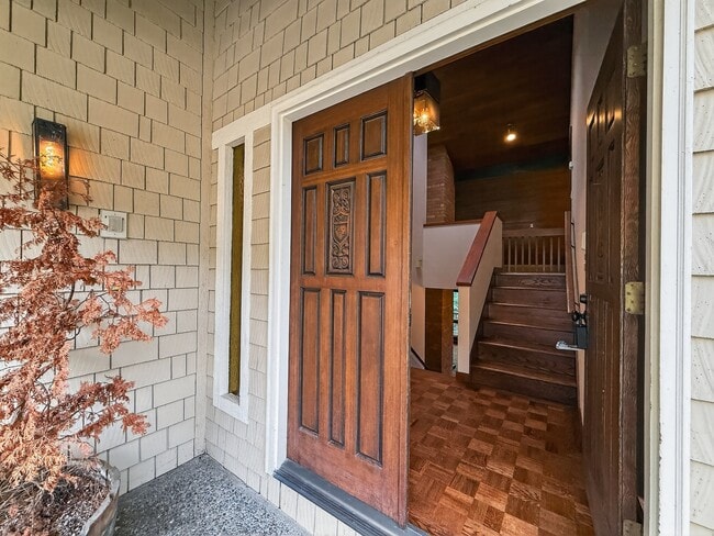 Building Photo - 5333 134th Ave SE