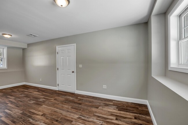 Building Photo - 259 Stage Rd