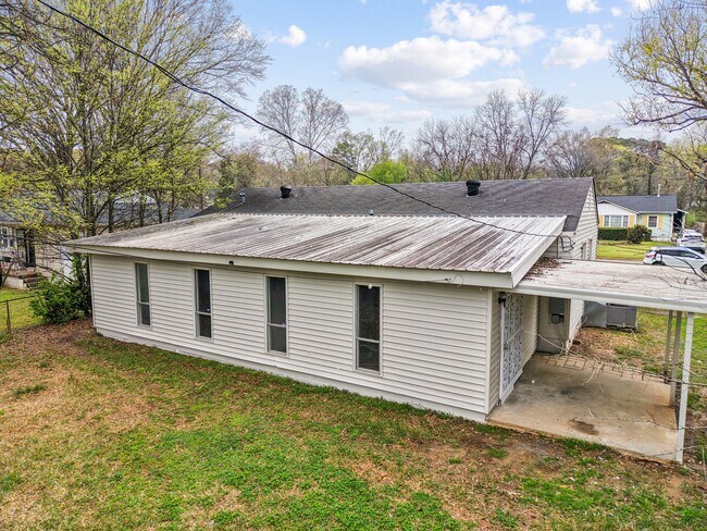 Building Photo - 417 Price Dr