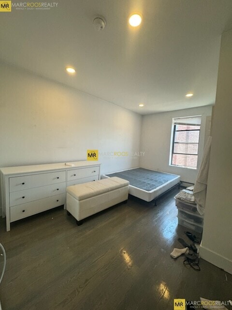 Building Photo - 47 Joy St