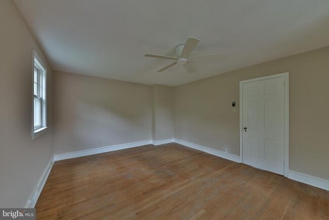 Building Photo - 27 Bysher Ave