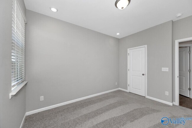 Building Photo - 103 Evergreen Ml Ln