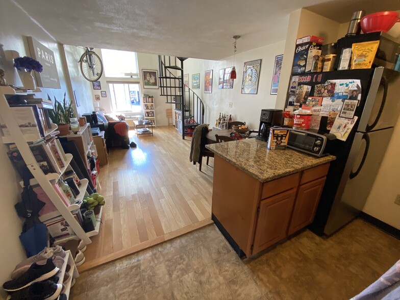 Building Photo - 574 Dorchester Ave