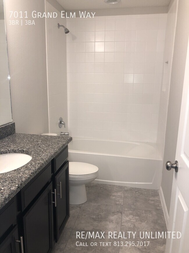 Building Photo - 7011 Grand Elm Dr