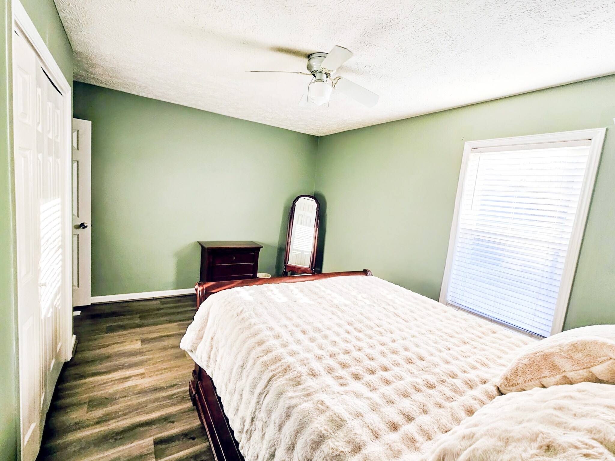 3rd bedroom - 2127 Winter Moss Ln