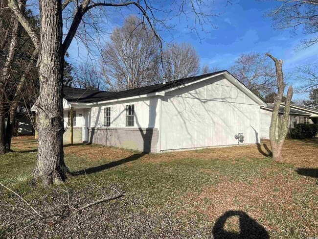 Building Photo - 9605 Wilderness Rd
