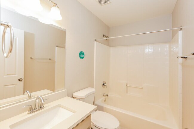 Building Photo - 4001 E Timberline Rd