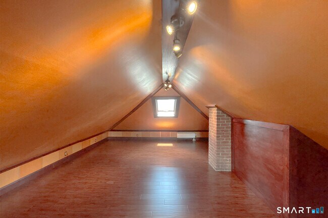 Building Photo - 751 Wilcoxson Ave