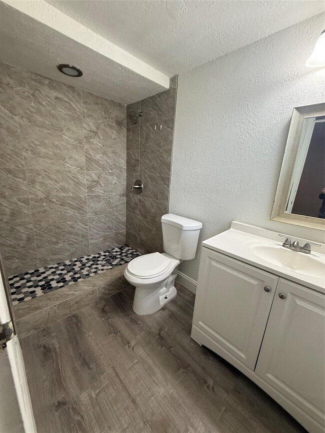 Building Photo - 1800 SW 81st Ave