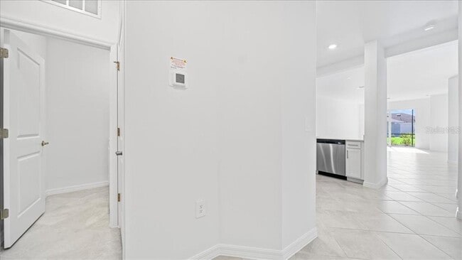 Building Photo - 14694 White Pearl Rd