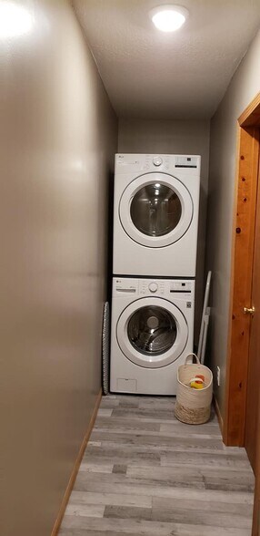 laundry - 401 S Baltimore St