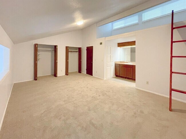 Building Photo - 3570 Ranch Rd 2222