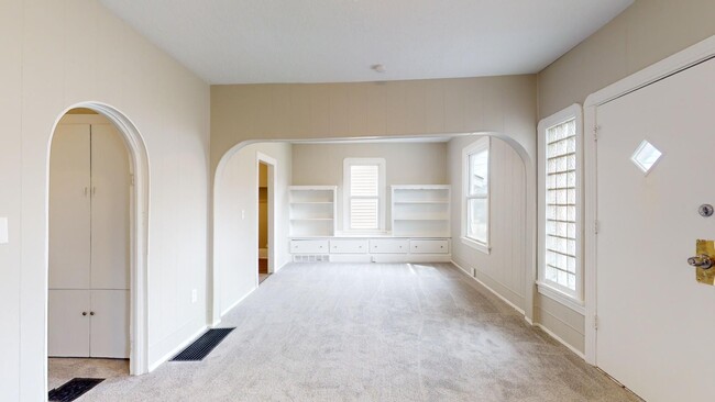Building Photo - Brooklyn Centre Area - 3 Bedroom - Single ...