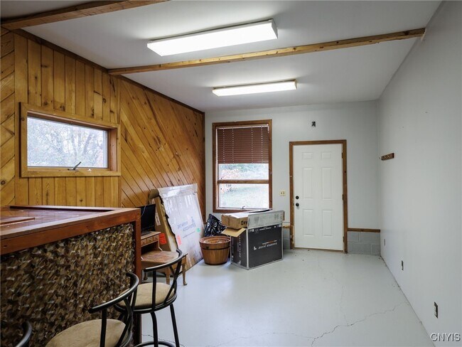 Building Photo - 20201 Overlook Dr