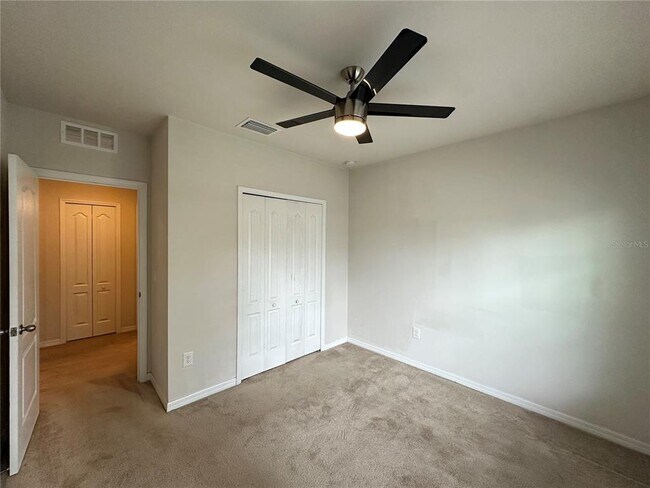 Building Photo - 12202 Ledbury Commons Dr