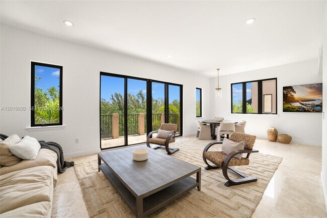 Building Photo - 6226 Paradise Point Dr