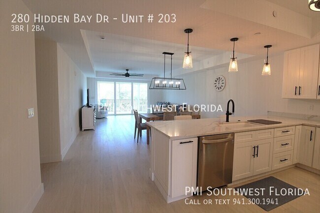 Building Photo - 280 Hidden Bay Dr