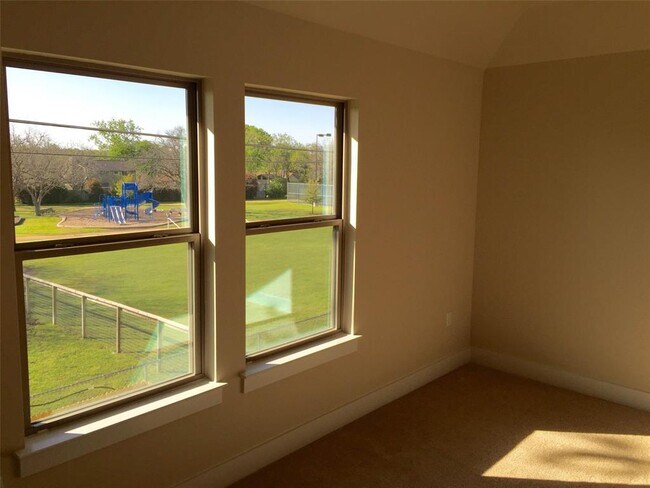 Building Photo - 13001 Hymeadow Dr