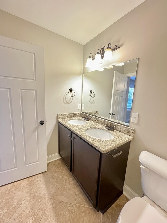 Building Photo - 211 Capstone Dr