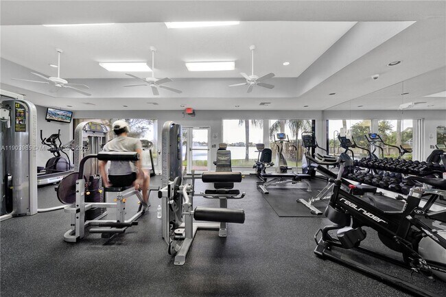 Building Photo - 13774 SW 124th Avenue Rd