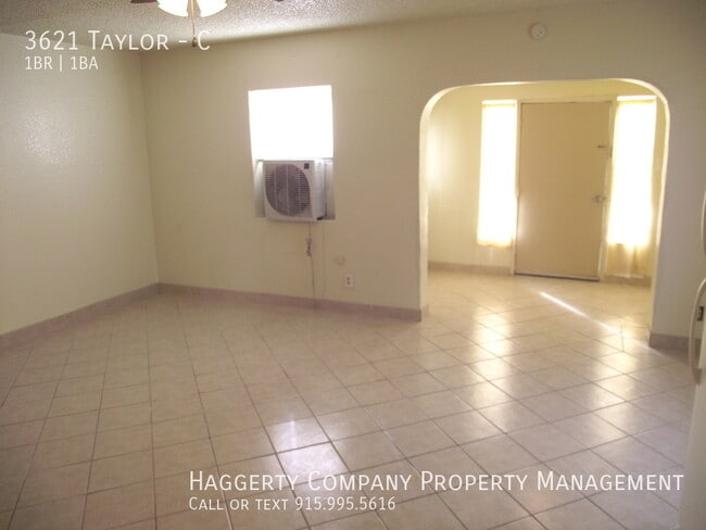 Building Photo - 3621 Taylor-C