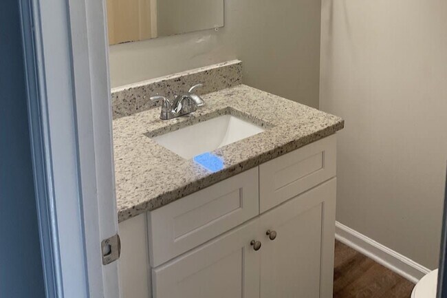 Building Photo - 173 Harwell Rd