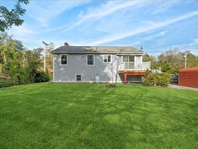 Building Photo - 79A Cucumber Hill Rd