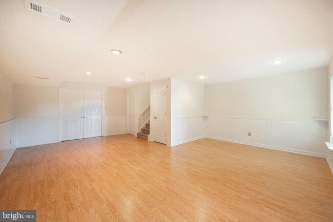 Building Photo - 112 Whistling Swan Ln