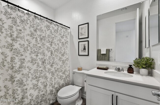 Building Photo - 11224 E Unger Ave