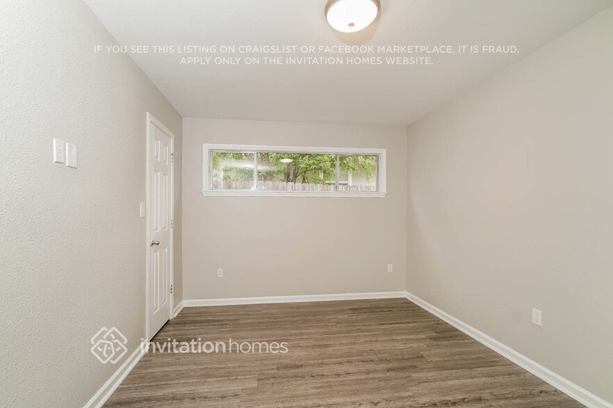 Building Photo - 221 Ellis St