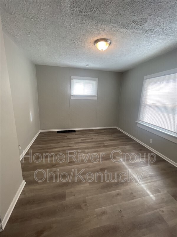 Building Photo - 2308 Fauver Ave