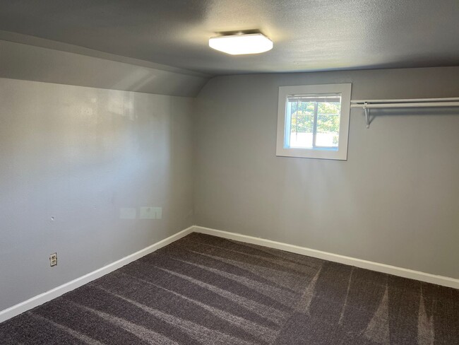 Building Photo - 3Bd/1Ba Renton House