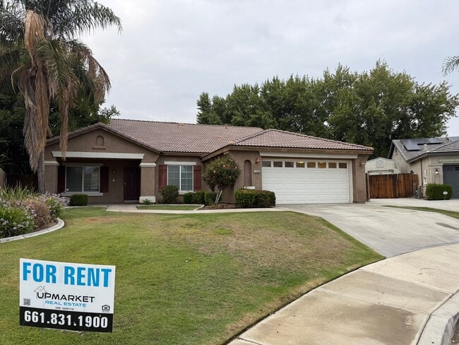 Primary Photo - Spacious 4-Bedroom Home in Terra Vista