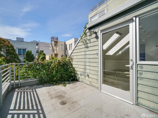 Building Photo - 52 Rausch St
