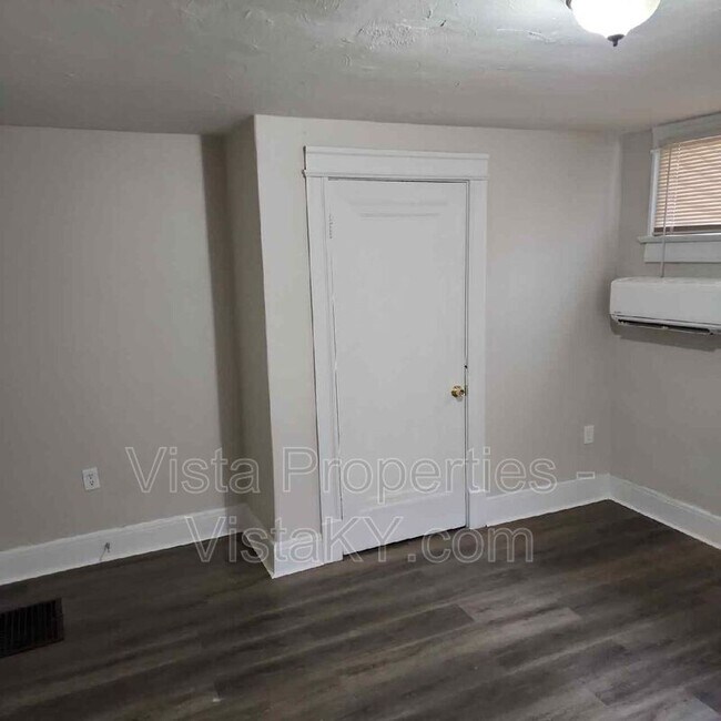 Building Photo - 4012 Southern Pkwy