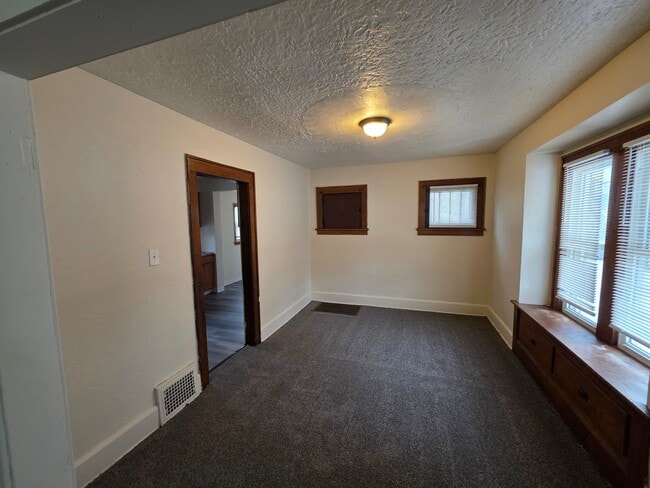 Building Photo - 804 Aberdeen St