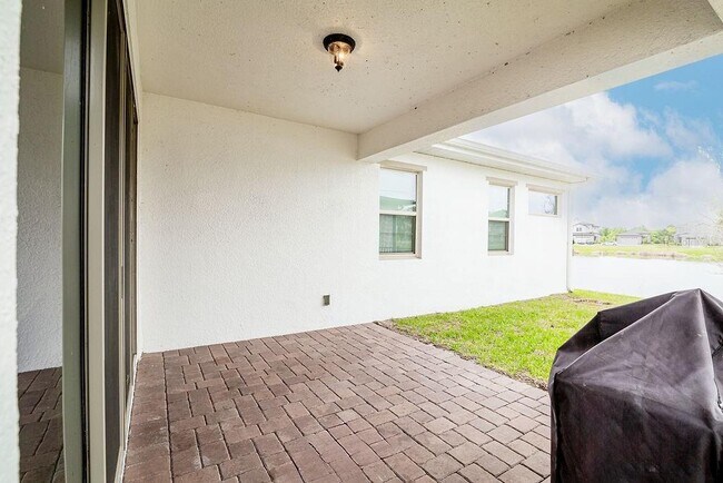 Building Photo - 7508 Wing Span Wy