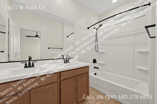 Building Photo - 1623 W Pima Ct