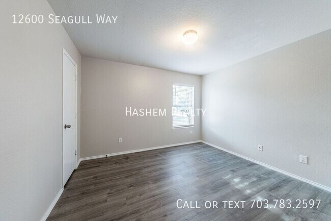 Building Photo - 12600 Seagull Way