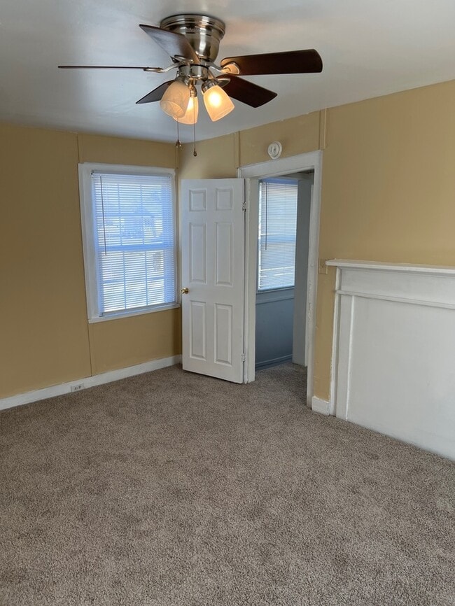 Building Photo - 101 Washington St