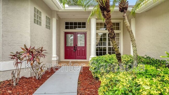Building Photo - 6219 Aventura Dr