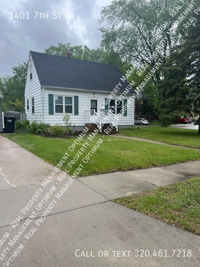 Primary Photo - 1401 7th St N