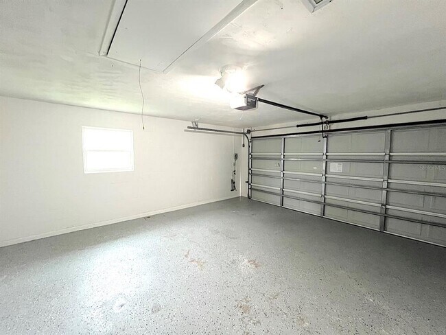 Building Photo - 19 Cedarfield Ct