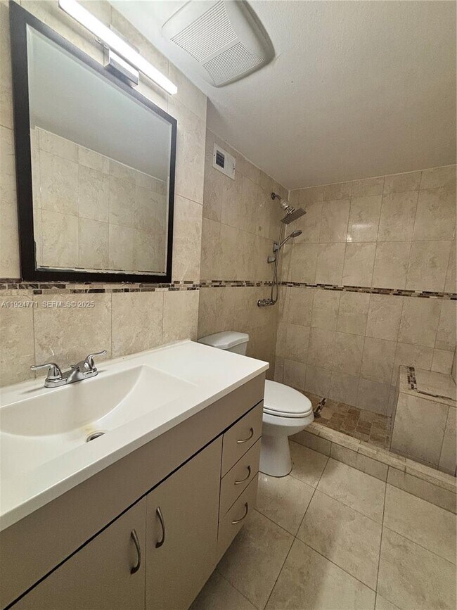 Building Photo - 600 NW 107th Ave