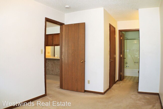 Building Photo - 2 br, 2 bath Apartment - 521 Kirkwood Aven...