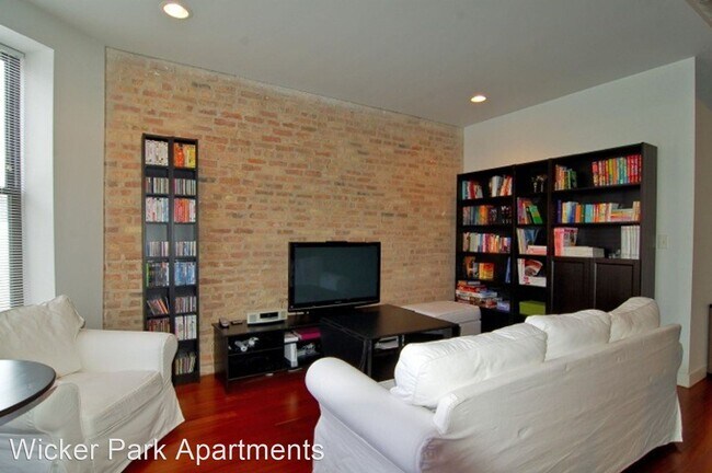 Building Photo - 1116 N Wood St
