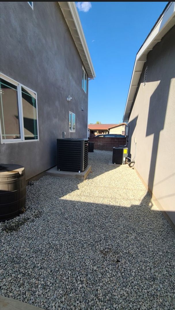 Building Photo - 129(425)